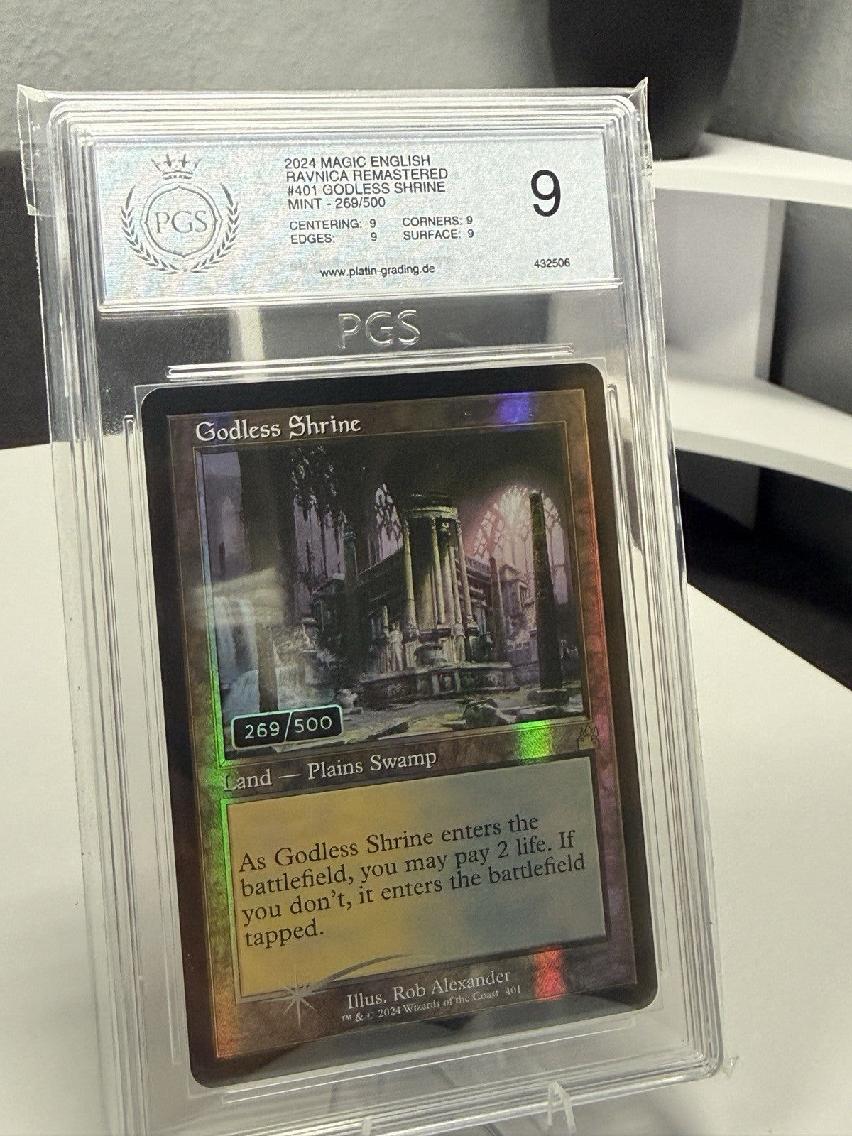 Godless Shrine 269/500 - Retro - MtG - English - Ravnica Remastered - Serialized
